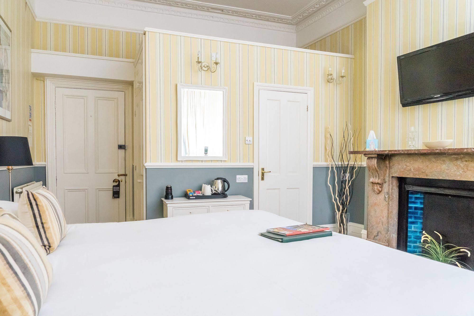 Oldfields House Bed and Breakfast Bath Buitenkant foto