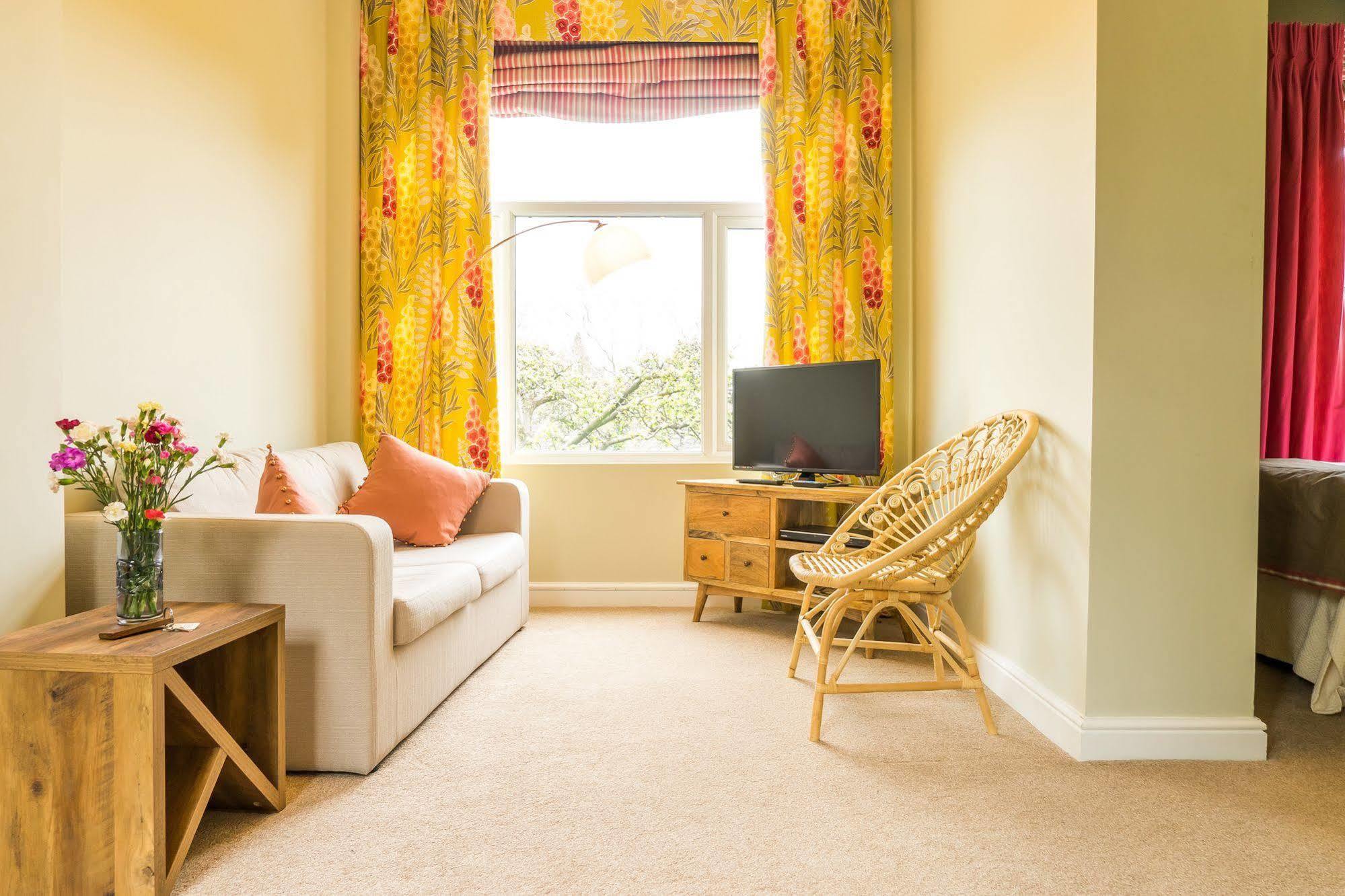 Oldfields House Bed and Breakfast Bath Buitenkant foto